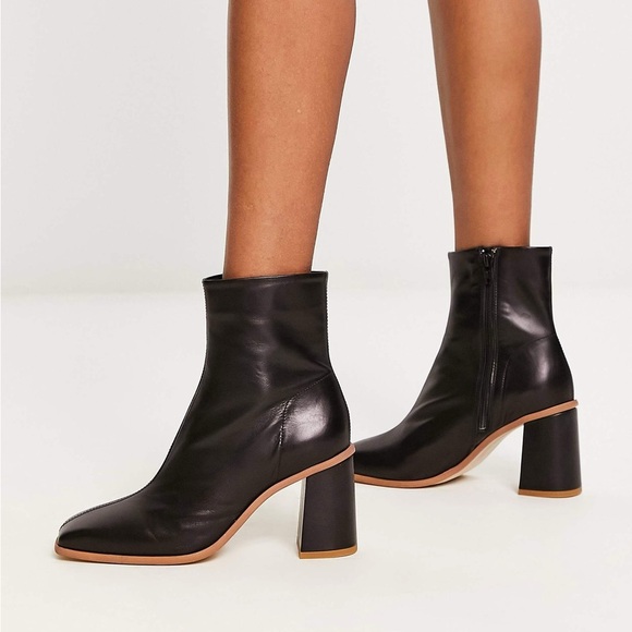 Free People (defect) Sienna genuine leather ankle boots in black Sz 38/US8 - Picture 1 of 9